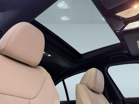 Used 2026 BMW 330i Sedan w/ Premium Package image 15