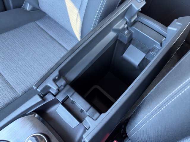Used 2021 Nissan Rogue SV AWD/4WD image 12