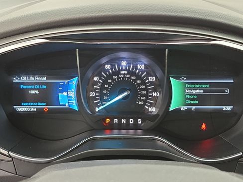 Used 2016 Ford Fusion Titanium image 18