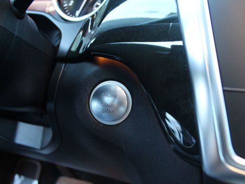 Used 2016 Mercedes-Benz GL 450 4MATIC image 32