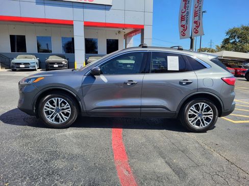 Certified 2022 Ford Escape SEL image 7