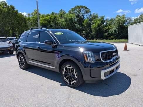 Used 2024 Kia Telluride EX w/ EX Captain's Chair Package FWD image 1