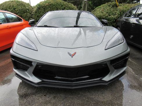 Used 2022 Chevrolet Corvette Stingray Preferred Conv w/ Z51 Performance Package RWD image 2