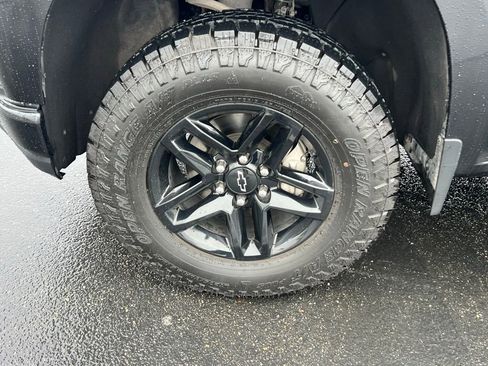 Used 2021 Chevrolet Silverado 1500 LT Trail Boss image 13
