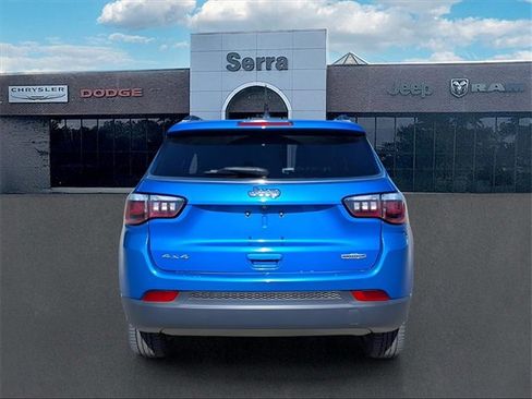 Used 2018 Jeep Compass Latitude w/ Popular Equipment Group image 6