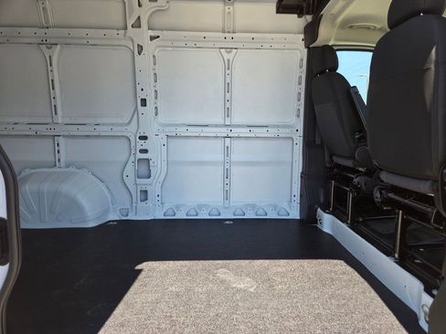 New 2026 RAM ProMaster 1500 w/ Convenience Group FWD image 8