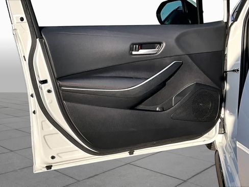 Used 2023 Toyota Corolla SE w/ SE Package FWD image 21