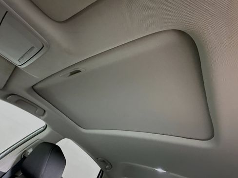Certified 2023 Honda Accord EX image 25