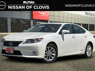 Used 2014 Lexus ES 300h w/ Premium Package w/Bamboo Trim FWD video 1