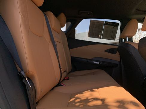 Certified 2025 Lexus RX 350 FWD image 33