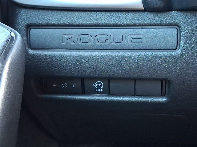 Used 2023 Nissan Rogue S AWD/4WD image 24