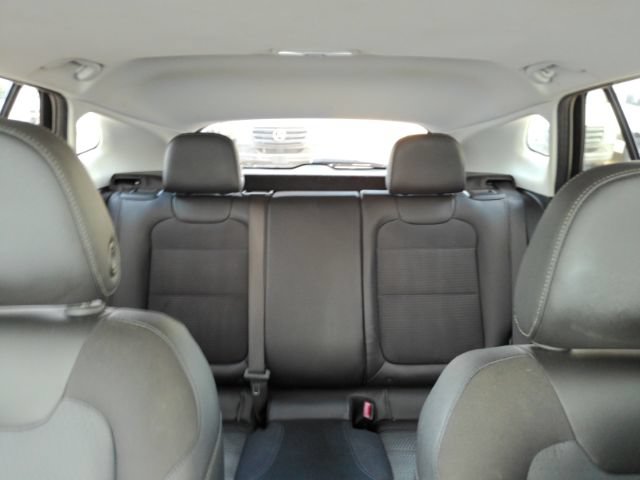 Used 2026 Chevrolet Trax LT w/ Sunroof Package FWD image 29