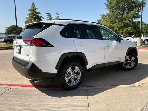 Used 2024 Toyota RAV4 XLE w/ Convenience Package FWD image 6
