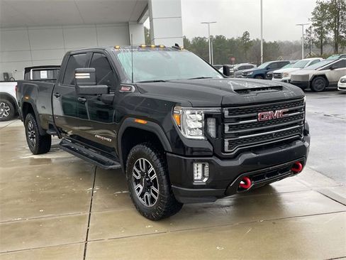 Used 2023 GMC Sierra 3500 AT4 w/ AT4 Preferred Package image 4