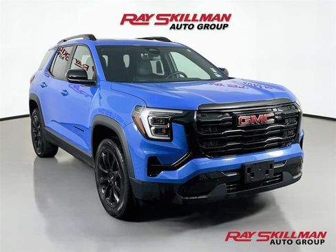 Used 2026 GMC Terrain Elevation w/ Elevation Premium Package FWD image 1