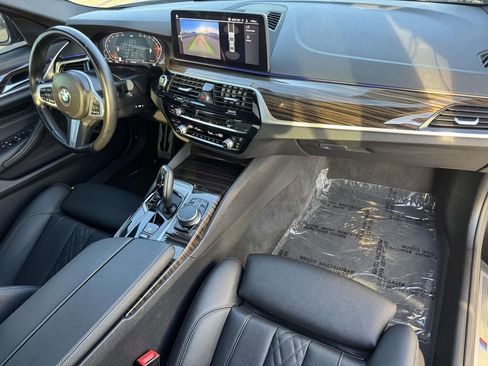 Used 2023 BMW 540i w/ M Sport Package image 25