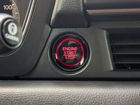 Used 2024 Honda Pilot TrailSport image 29