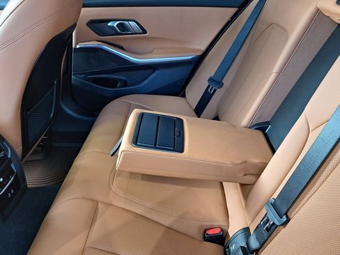 Used 2022 BMW 330i xDrive Sedan w/ Driving Assistance Package image 29