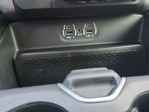 Used 2023 RAM 1500 Big Horn AWD/4WD image 27