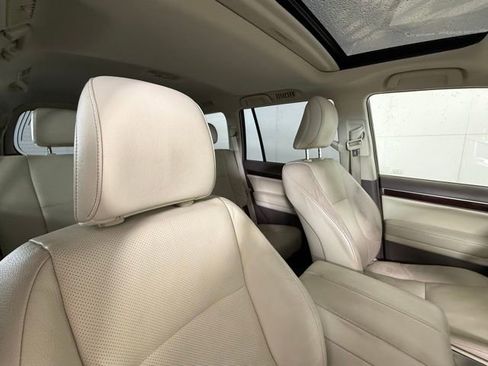 Used 2014 Lexus GX 460 w/ Premium Package image 34