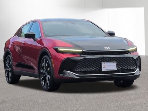 New 2026 Toyota Crown Platinum AWD/4WD image 3