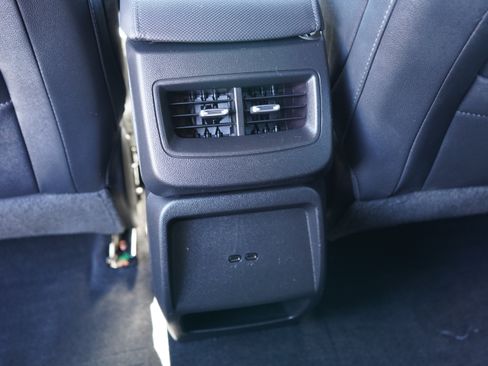 Used 2024 Chevrolet Equinox EV LT FWD image 21