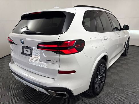 Certified 2025 BMW X5 xDrive50e w/ M Sport Package AWD/4WD image 5