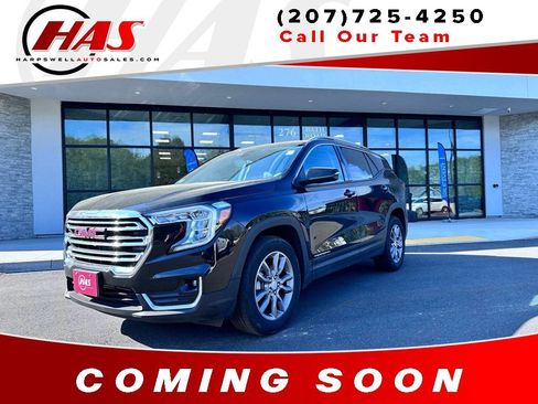 Used 2024 GMC Terrain SLT AWD/4WD image 1