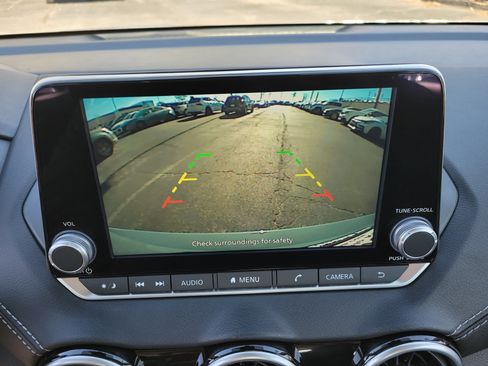 Used 2025 Nissan Sentra SV image 15