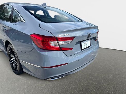 Used 2022 Honda Accord Touring image 7