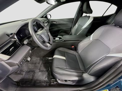 Used 2026 Toyota Camry SE w/ Convenience Package FWD image 19