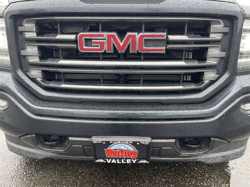 Used 2018 GMC Sierra 1500 SLT w/ All Terrain X Package image 29