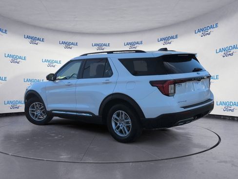 New 2025 Ford Explorer Active w/ Active Comfort Package image 9