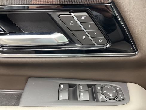 New 2026 GMC Yukon XL Elevation image 8