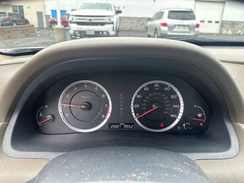 Used 2010 Honda Accord EX-L image 22