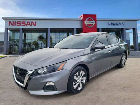 Used 2022 Nissan Altima 2.5 S FWD image 5