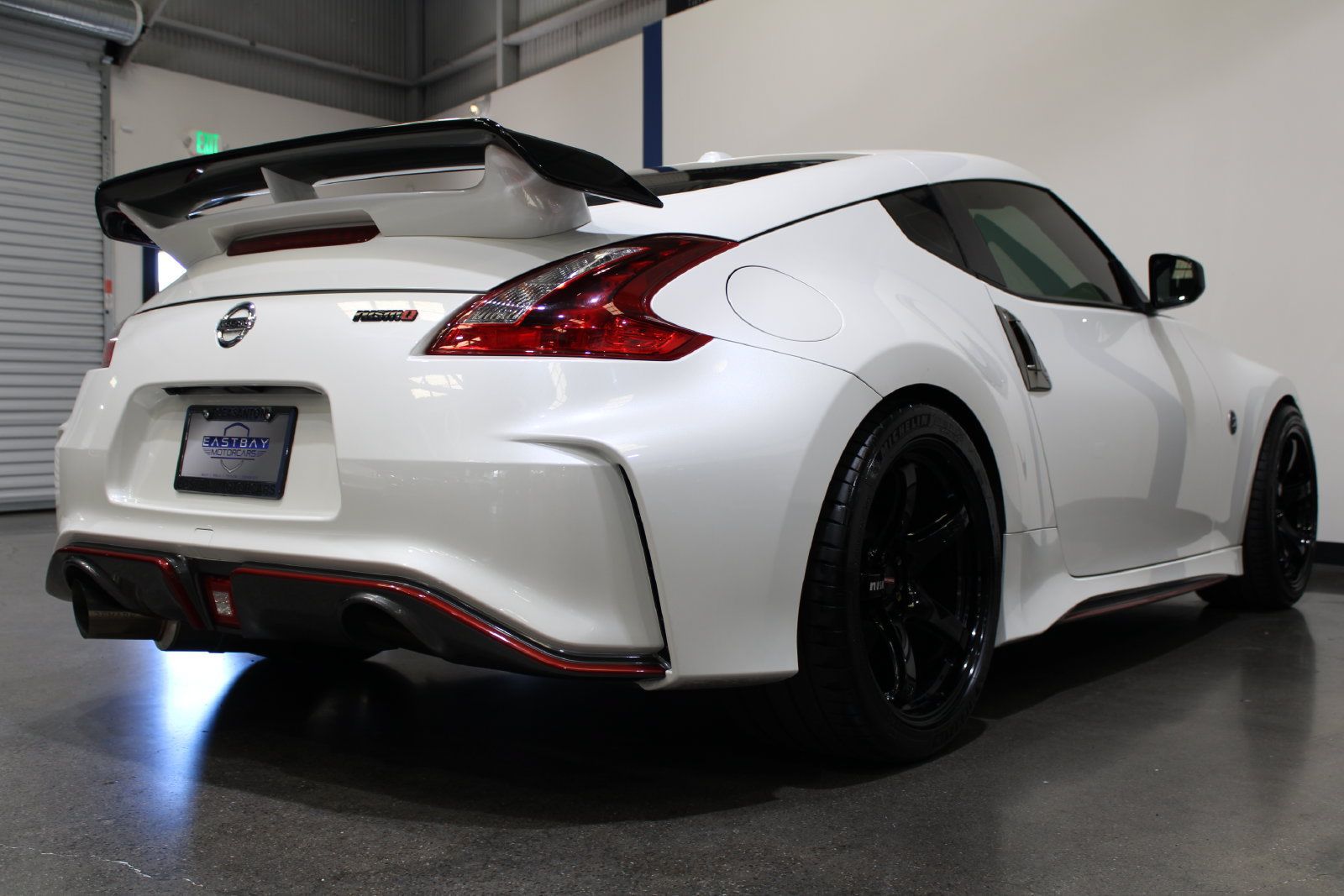 Used 2019 Nissan 370Z NISMO RWD image 15