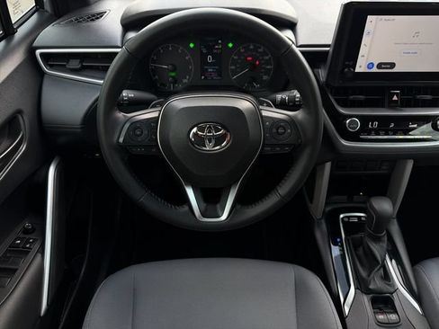 Used 2024 Toyota Corolla Cross AWD Hybrid w/ Moonroof Package image 15