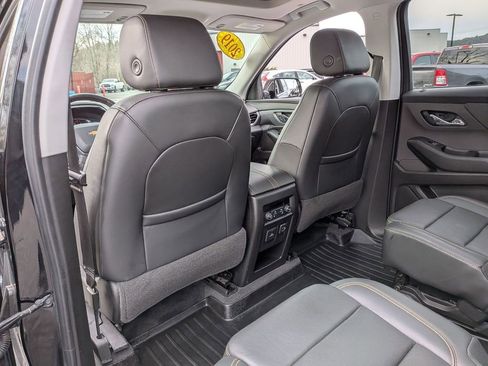 Used 2019 Chevrolet Traverse Premier image 17