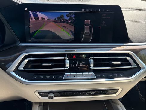 Used 2022 BMW X6 xDrive40i w/ M Sport Package AWD/4WD image 42