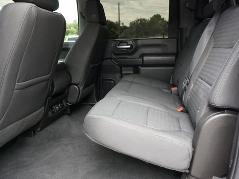 Used 2022 Chevrolet Silverado 2500 LT w/ Convenience Package image 16