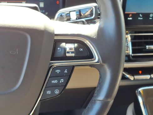 Used 2024 Lincoln Navigator L Reserve AWD/4WD image 24