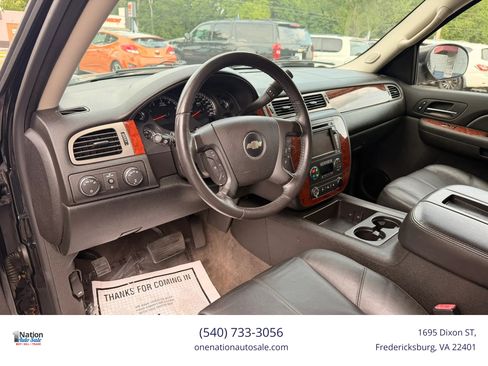 Used 2009 Chevrolet Suburban LT AWD/4WD image 12