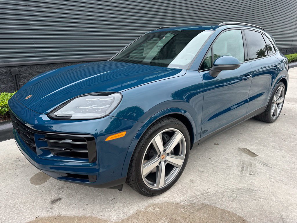 Certified 2026 Porsche Cayenne AWD/4WD image 7