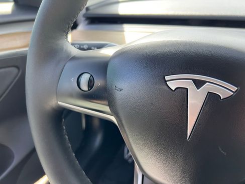 Used 2021 Tesla Model 3 Standard Range Plus image 33