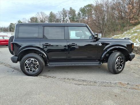 New 2025 Ford Bronco Outer Banks image 4