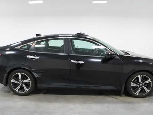 Used 2016 Honda Civic Touring image 11