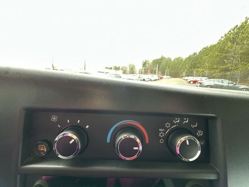 Used 2024 Chevrolet Express 2500 w/ Driver Convenience Package image 17