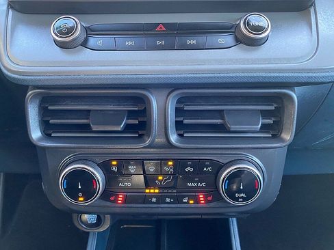 Certified 2024 Ford Maverick Lariat w/ Black Appearance Package image 60