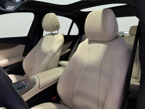 Used 2021 Mercedes-Benz E 350 Sedan image 12